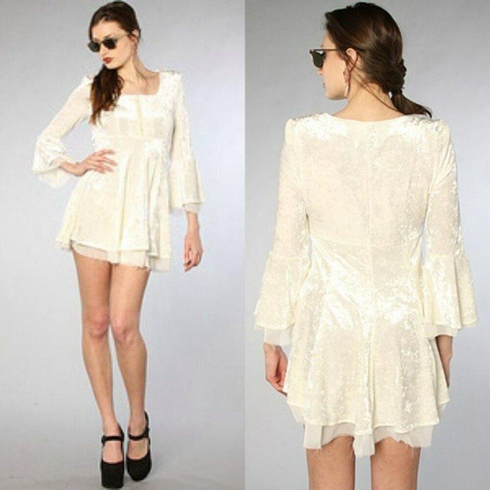 UNIF Poison Ivy Velvet Dress - Picture 2 of 12